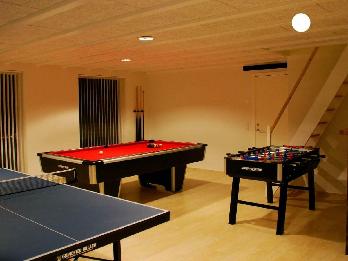 Five-Bedroom Holiday Home In Lokken 3 Екстериор снимка