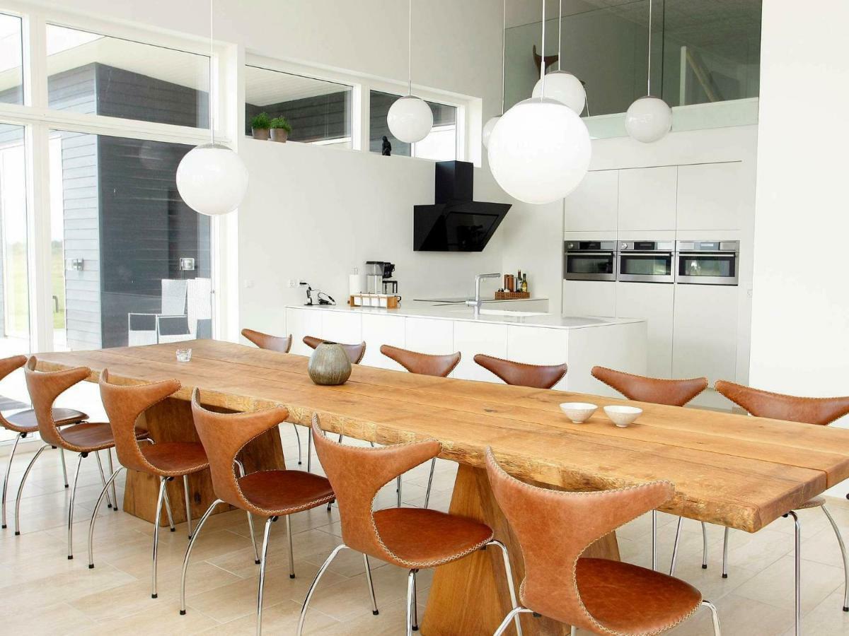 Five-Bedroom Holiday Home In Lokken 3 Екстериор снимка