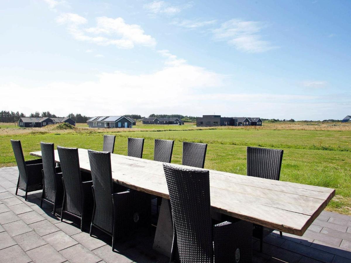 Five-Bedroom Holiday Home In Lokken 3 Екстериор снимка